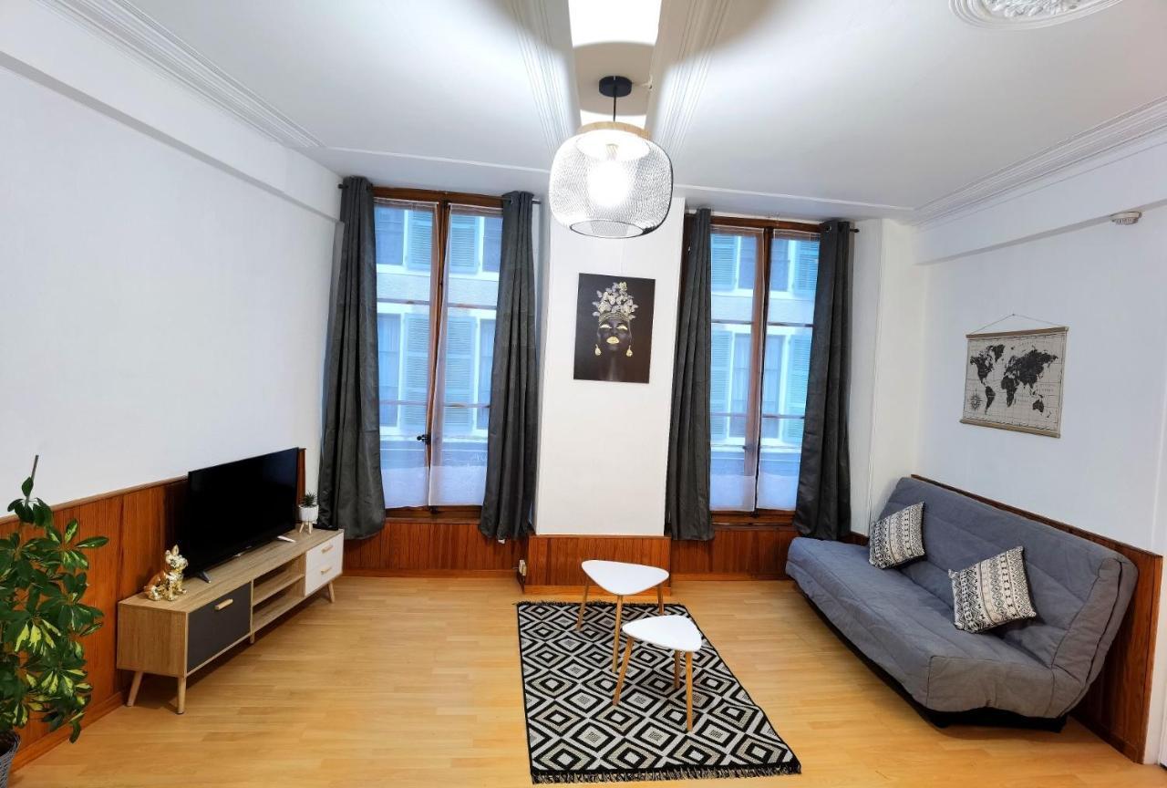 Charmant T2 Meuble Quartier Chateau De По Экстерьер фото